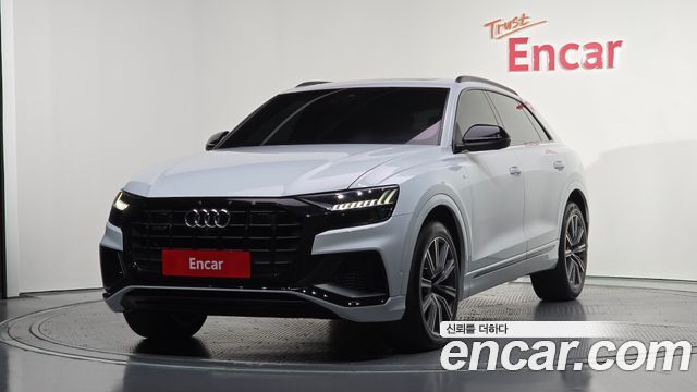Audi Q8 2021