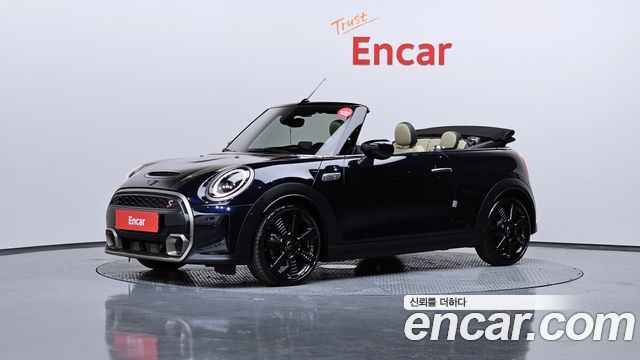 Mini Cooper Convertible 2024