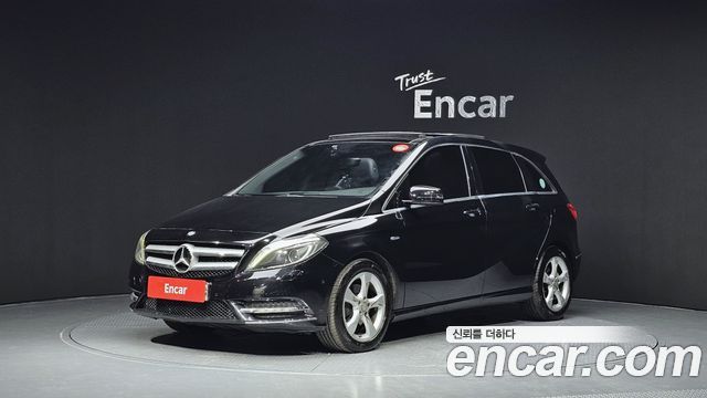 Mercedes-Benz B-Class 2012