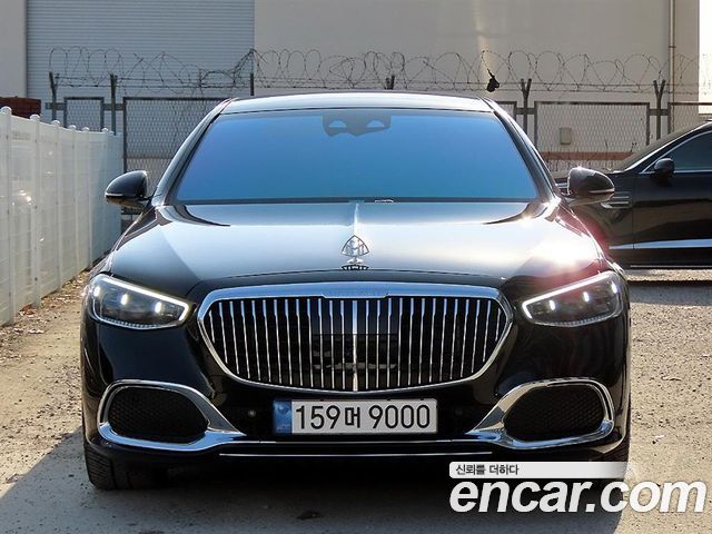 Mercedes-Benz S-Class 2024