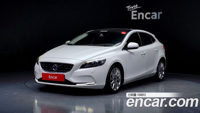 Volvo V40 2015