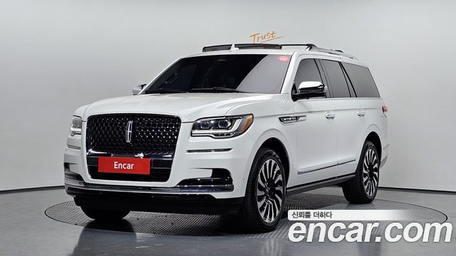 Lincoln Navigator 2023
