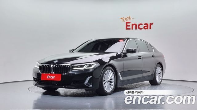 BMW 5-Series 2023