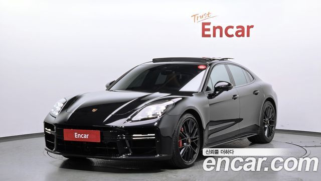 Porsche Panamera 2025