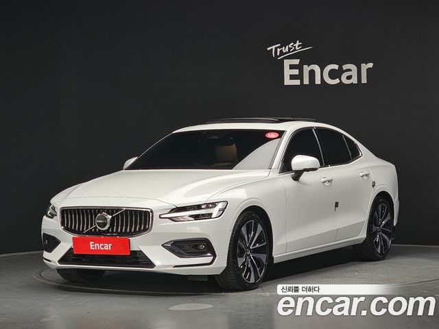Volvo S60 2024