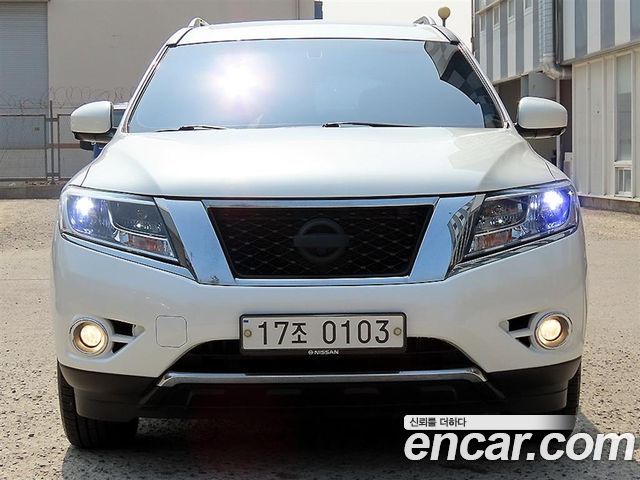 Nissan Pathfinder 2016