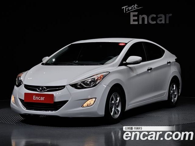 Hyundai AVANTE 2012