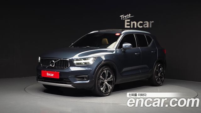 Volvo XC40 2021