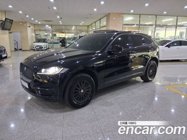 Jaguar F-PACE 2018