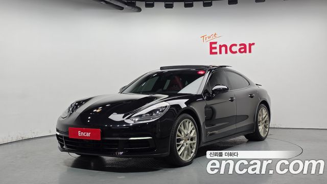 Porsche Panamera 2020