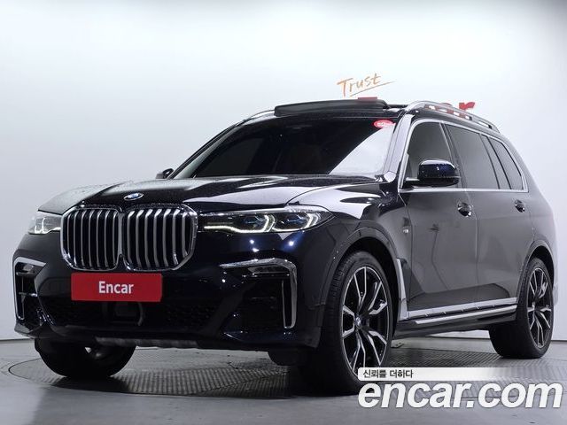 BMW X7 2021