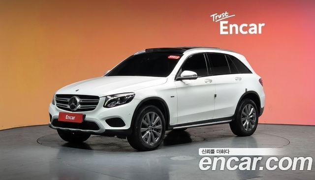 Mercedes-Benz GLC-Class 2019
