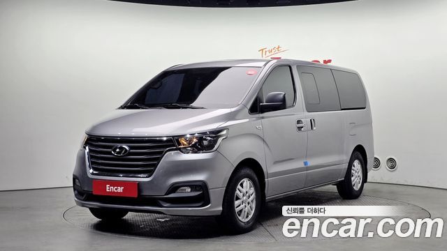 Hyundai Starex 2019