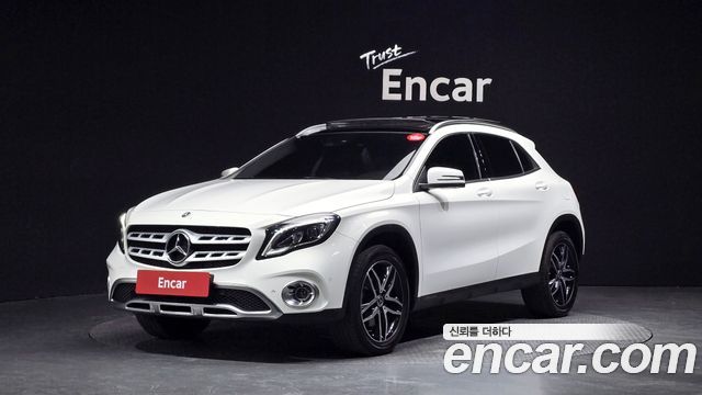 Mercedes-Benz GLA-Class 2019