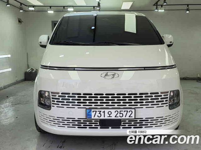 Hyundai Staria 2023