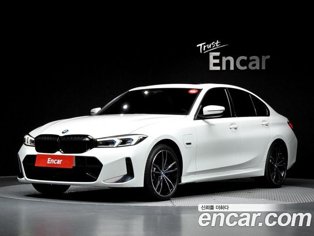 BMW 3-Series 2023
