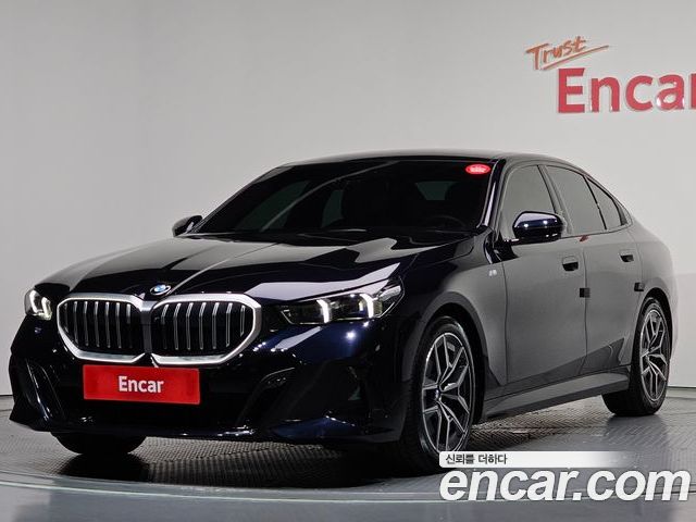 BMW 5-Series 2024