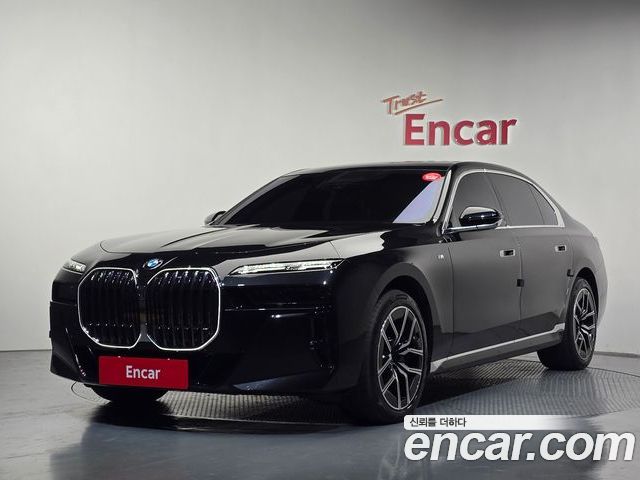 BMW 7-Series 2024