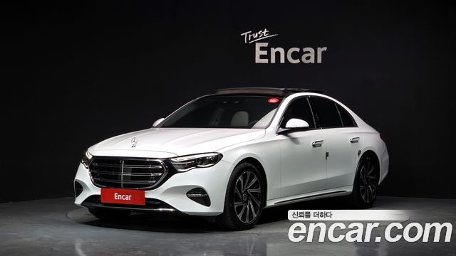 Mercedes-Benz E-Class 2024