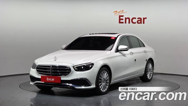 Mercedes-Benz E-Class 2022