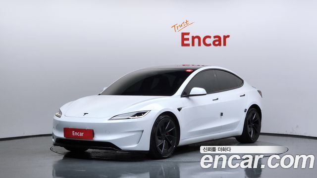 Tesla Model 3 2024