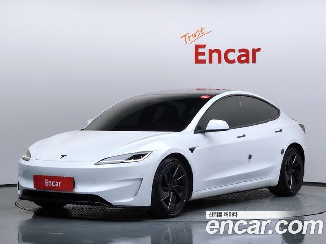 Tesla Model 3 2024