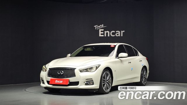 Infiniti Q50 2016