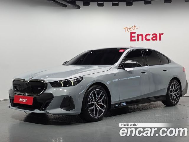 BMW 5-Series 2024