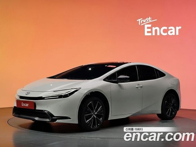 Toyota Prius 2025