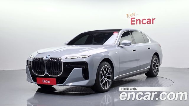 BMW i7 2023