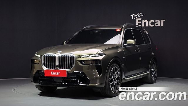 BMW X7 2025