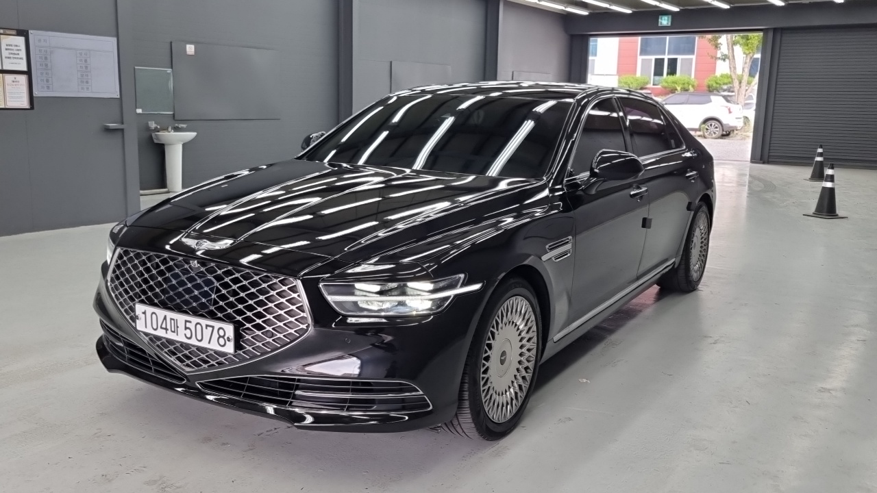 Genesis G90 2020