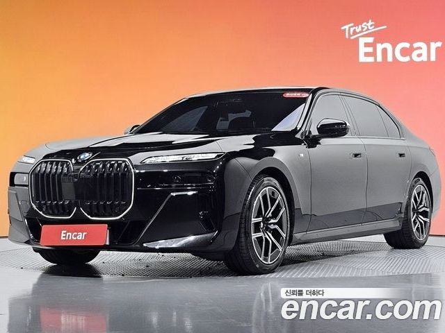 BMW 7-Series 2024