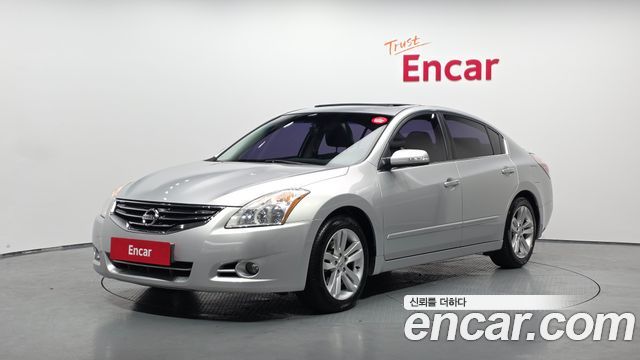 Nissan Altima 2010