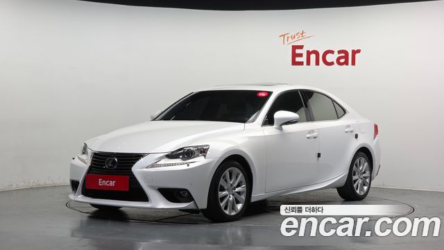 Lexus IS 2014