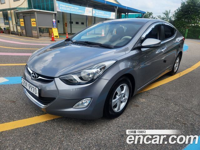 Hyundai AVANTE 2011