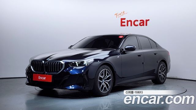 BMW 5-Series 2025