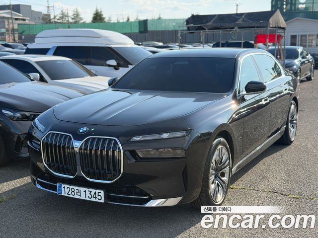 BMW 7-Series 2023