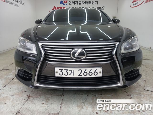 Lexus LS 2014