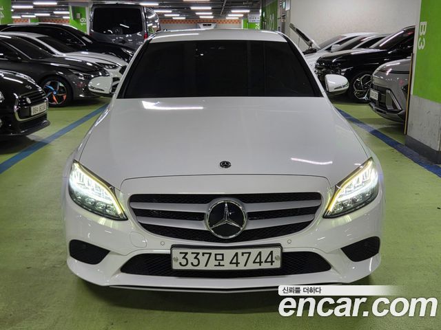 Mercedes-Benz C-Class 2019