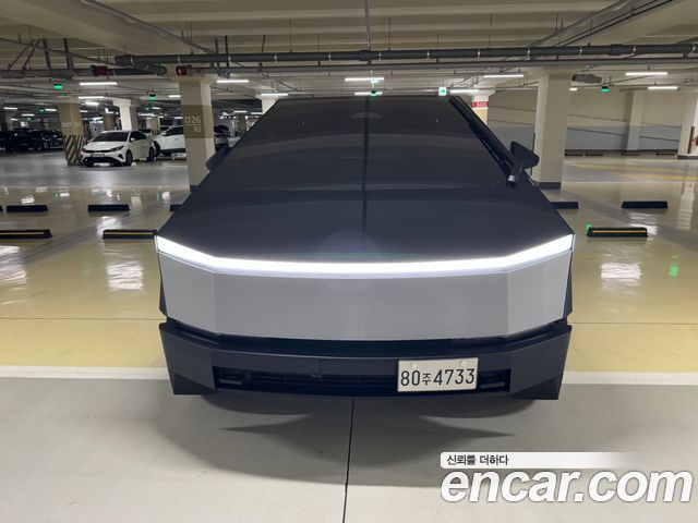 Tesla Cybertruck 2025