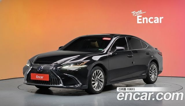 Lexus ES 2019