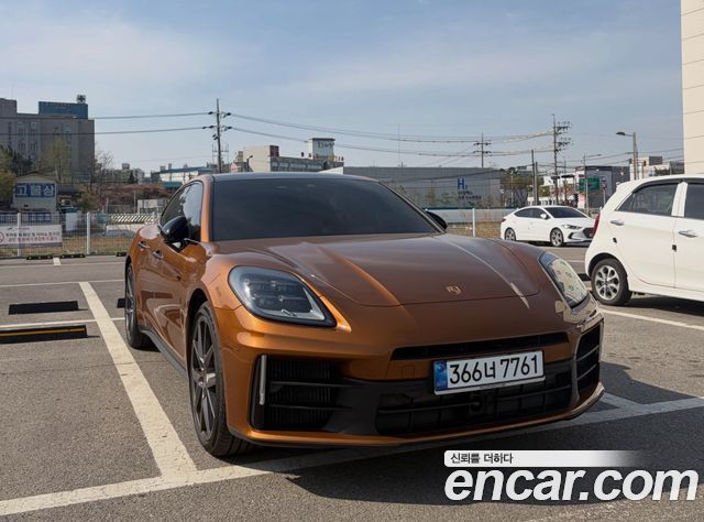 Porsche Panamera 2025