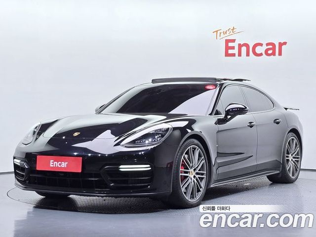 Porsche Panamera 2019