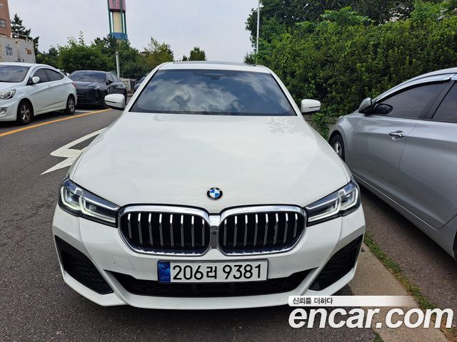 BMW 5-Series 2023