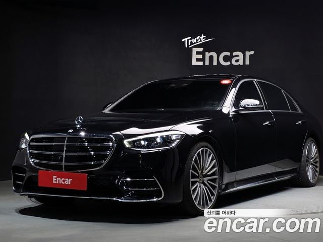Mercedes-Benz S-Class 2025