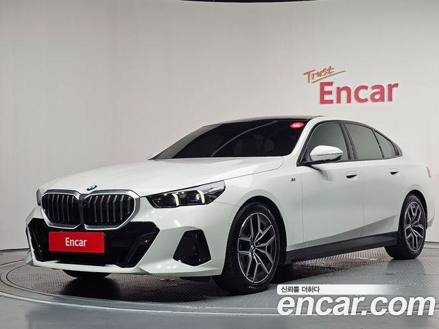 BMW 5-Series 2025