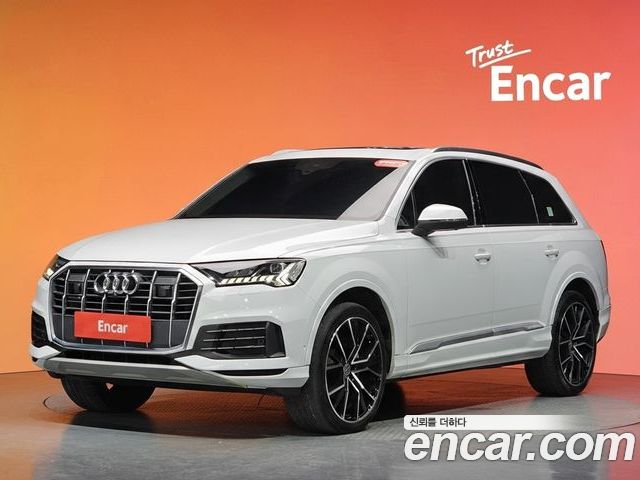 Audi Q7 2021