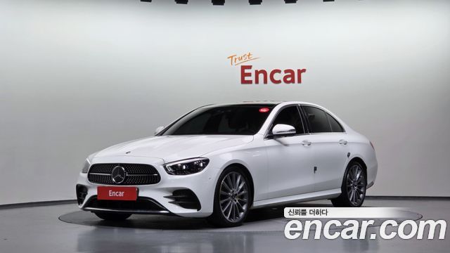 Mercedes-Benz E-Class 2022