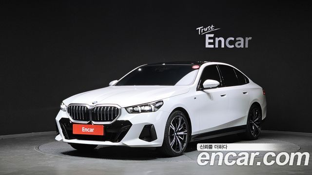 BMW 5-Series 2025